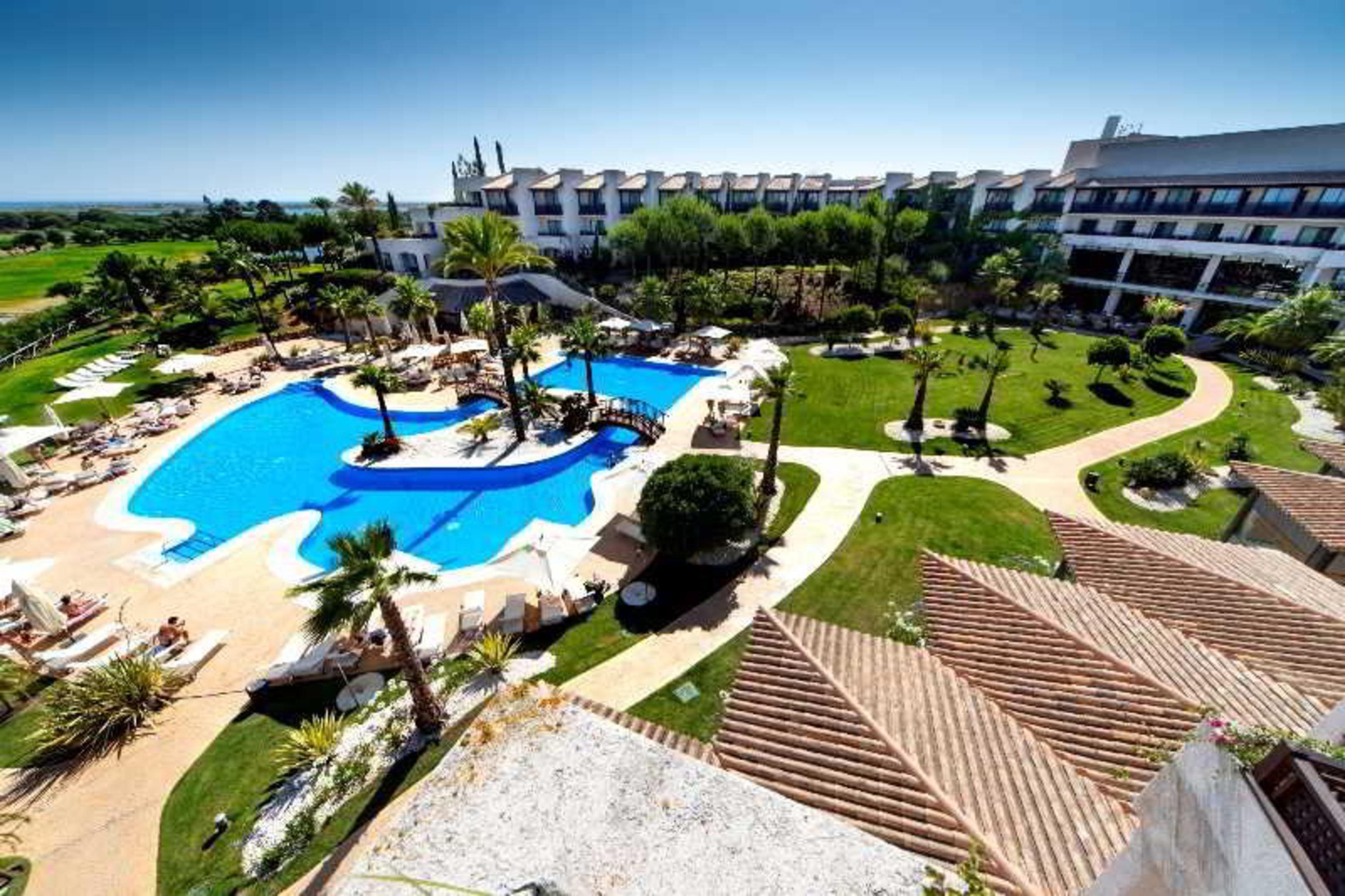 Precise Resort El Rompido-The Hotel Eksteriør billede The resort's swimming pool