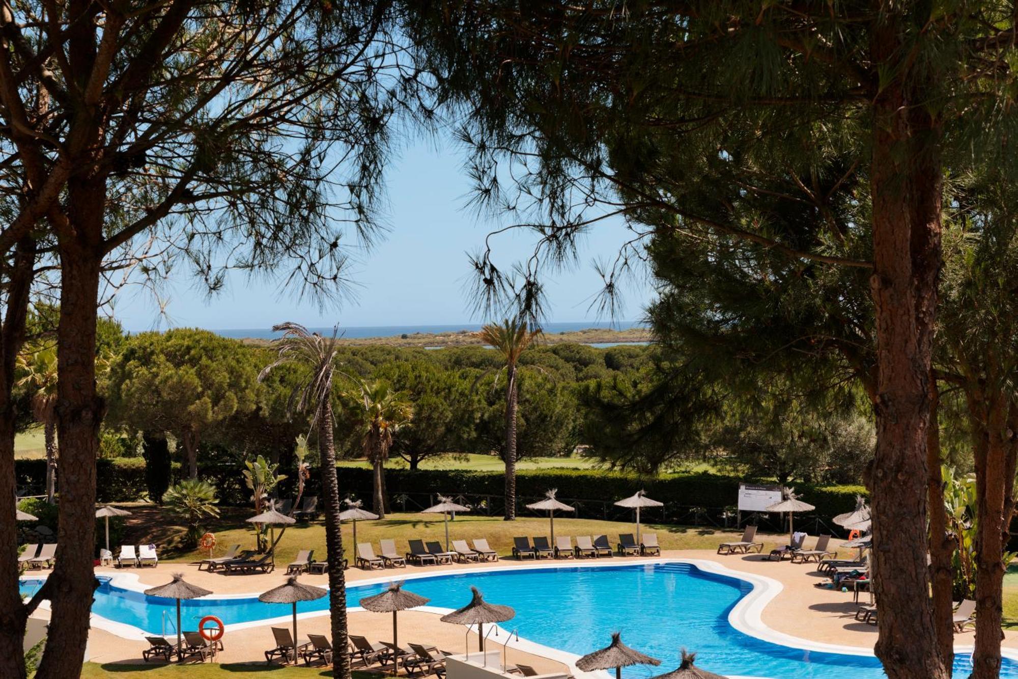 Precise Resort El Rompido-The Hotel Eksteriør billede The resort's swimming pool
